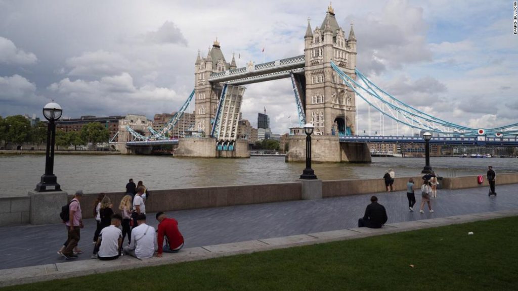 London's Tower bridge won't come down