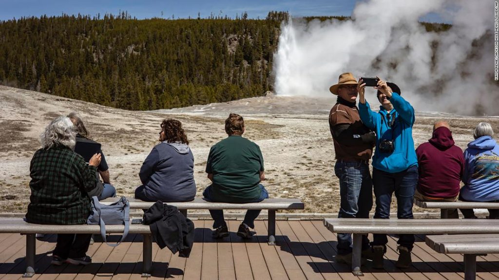 Yellowstone National Park sets record for August visits